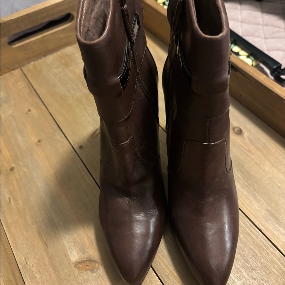 Quiet Luxury Sleek Girly Femme Via Spiga Chocolate Heeled Booties US 8.5 - Picture 2 of 7